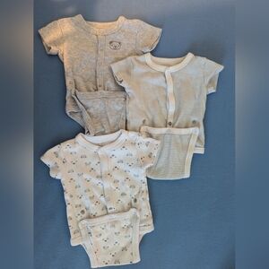 Newborn bodysuit set of 3
